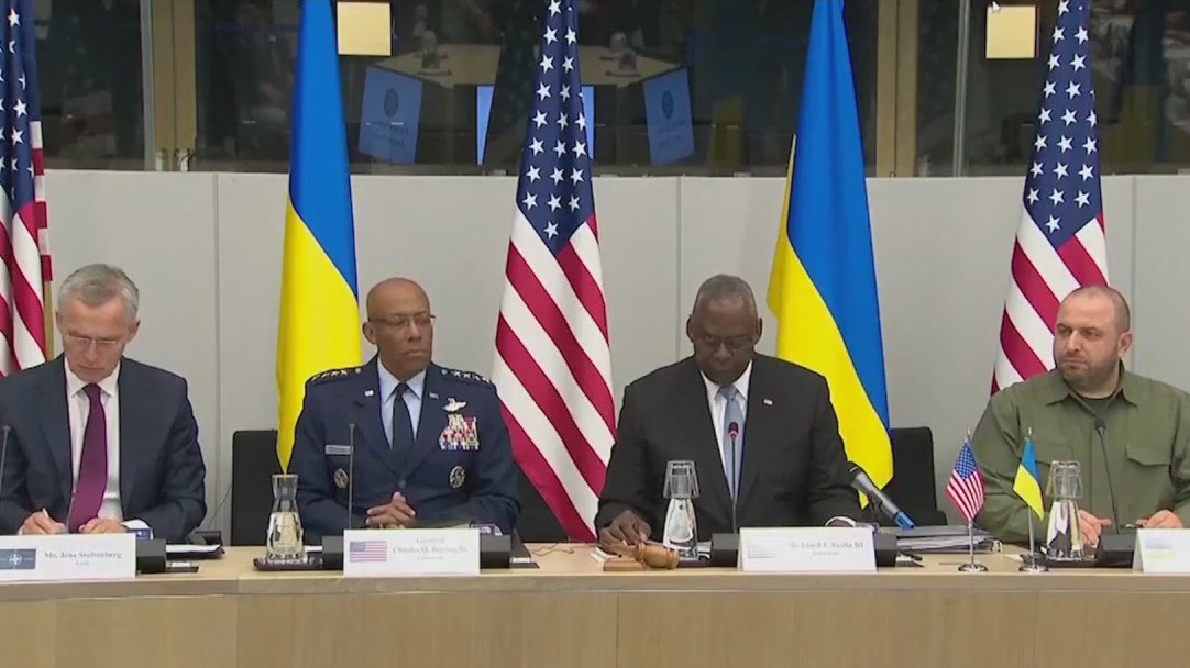 NATO leaders discuss plan to aid Ukraine's defense against Russia