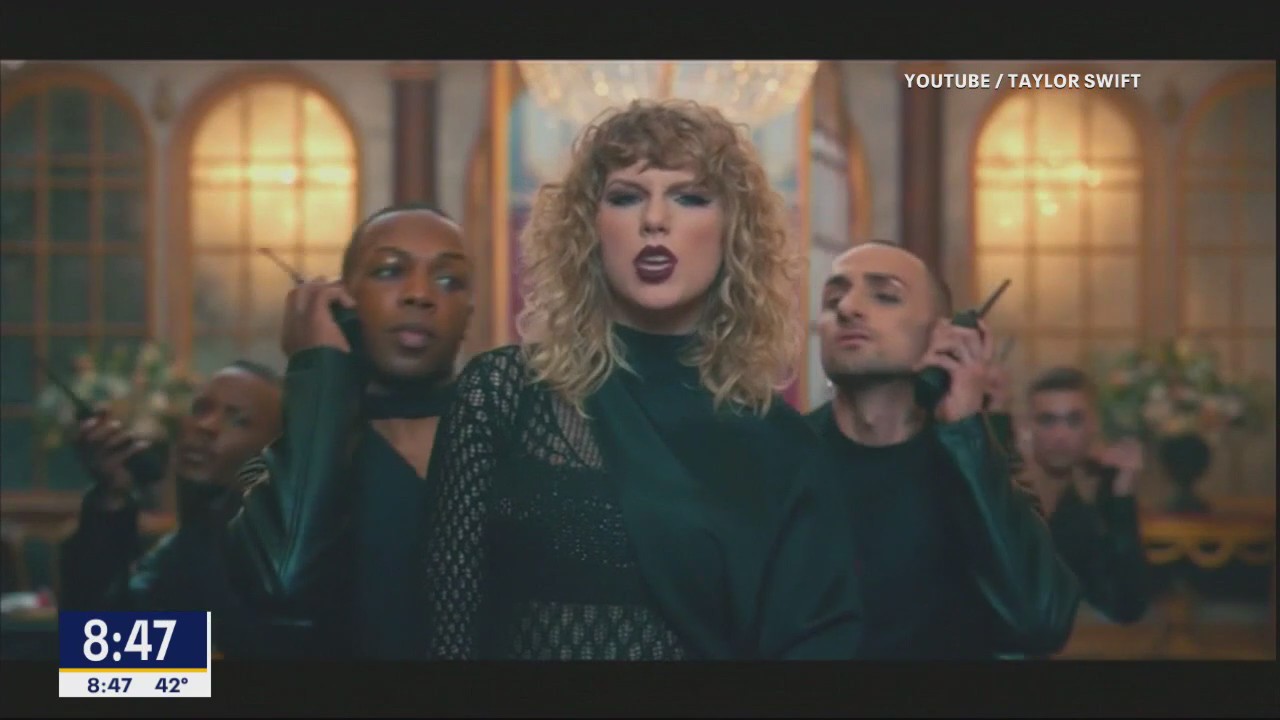 TMZ: Man arrested outside Taylor Swift's home... again