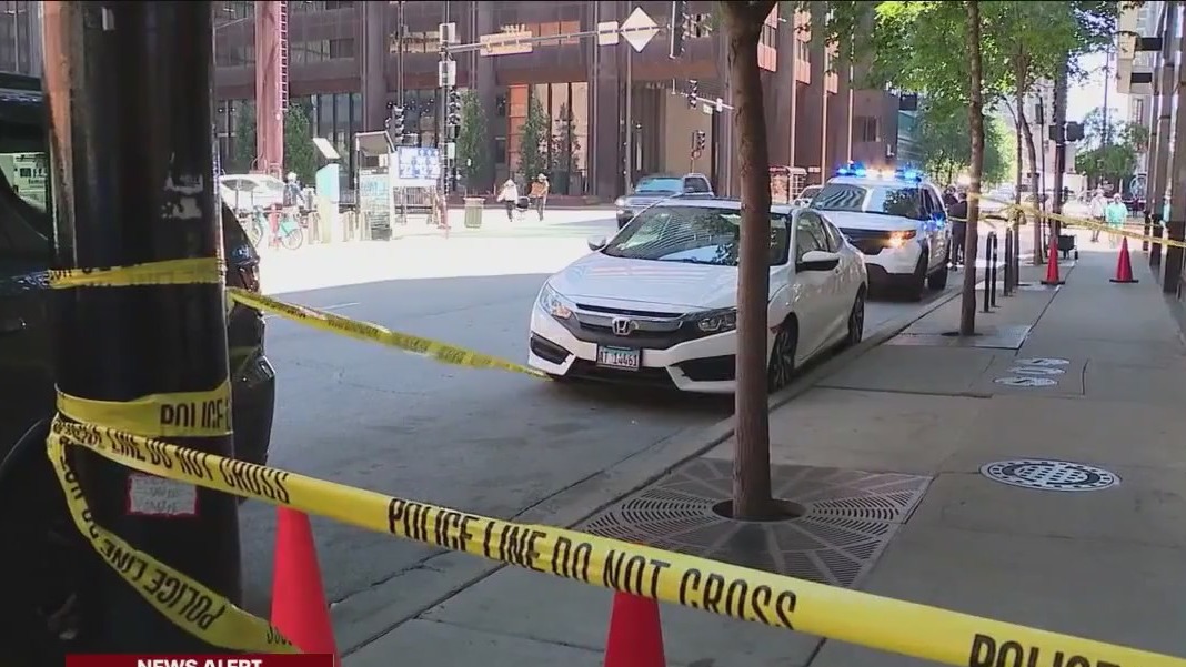 Man shot in Streeterville Whole Foods parking lot