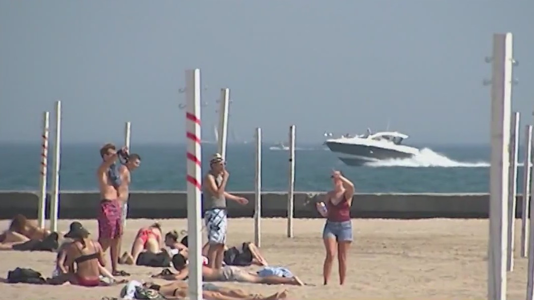 Best ways to cool down your body during a heat wave