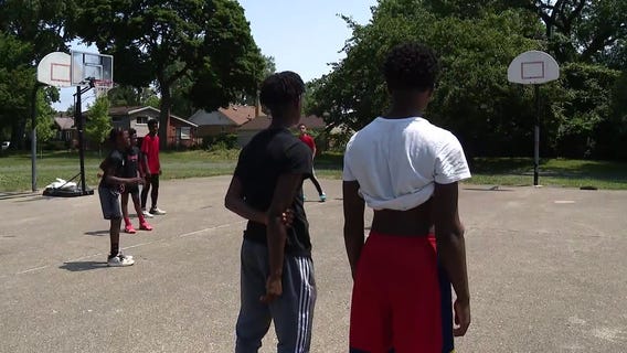 Chicago nonprofit aims to restore South Side basketball courts shuttered by violence