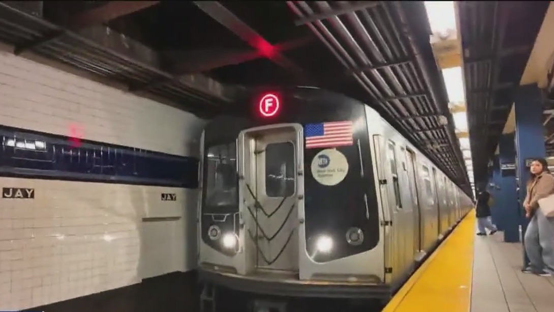 Transformer explosion halts NYC subway lines