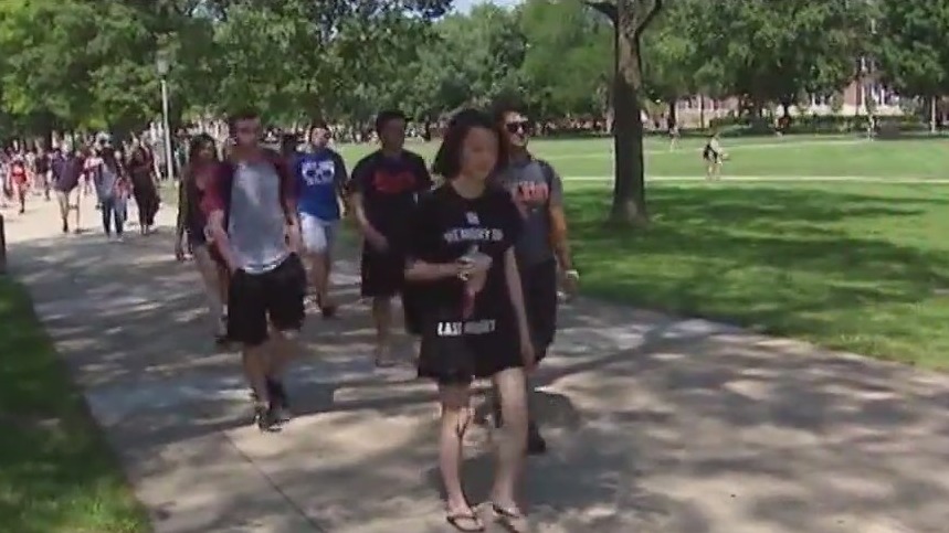 Tips for preparing kids for a competitive college application process