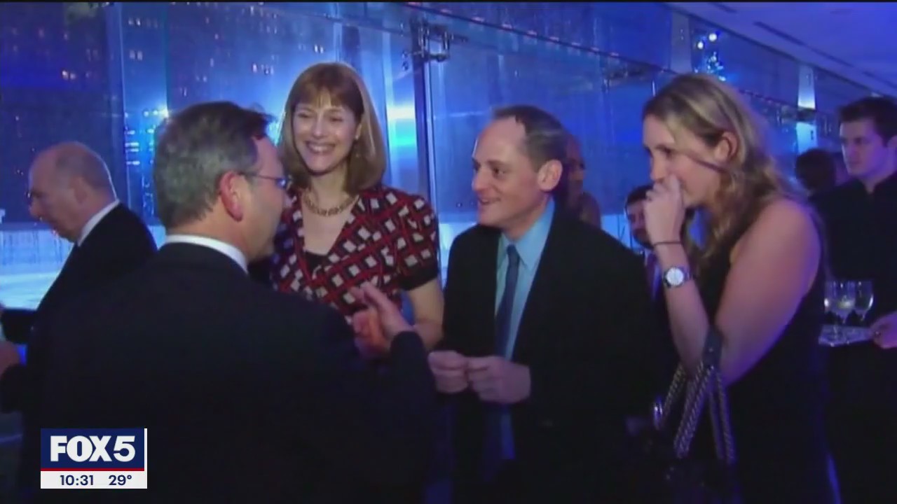 Office holiday party dos and don'ts