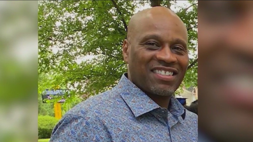 Body of missing Chicago pastor recovered in Des Plaines River