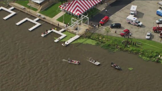 Authorities search for missing child in Kankakee River