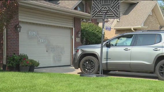 Cars, garages vandalized in Oak Lawn and Alsip