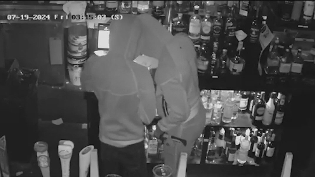 Burglary crew hits four North Side businesses in under in hour