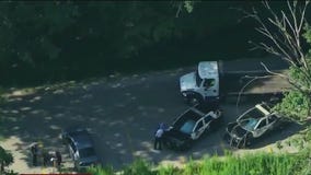 1 man found shot at Pilcher Park, 2nd man drove himself to hospital with gunshot wounds: police