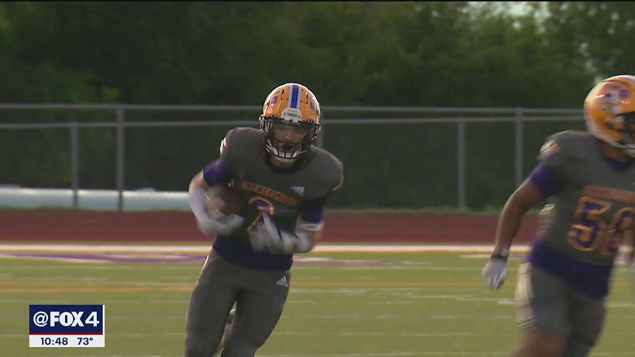FOX4 GAME OF THE WEEK: Farmersville tops Krum, 33-31
