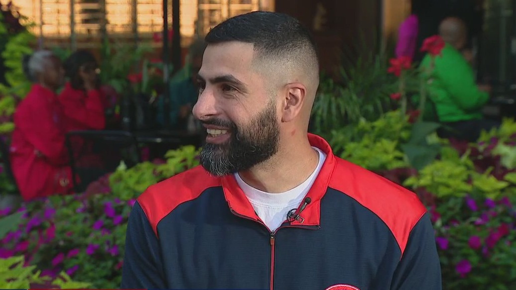 Goethe Elementary School principal recognized as Chicago Bears Classroom Legend