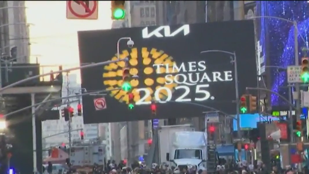 NYC preps for packed Times Square New Year?s Eve