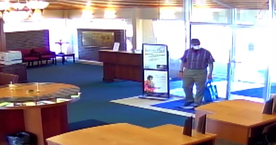 FBI offers reward in search for Lansing bank robbery suspect