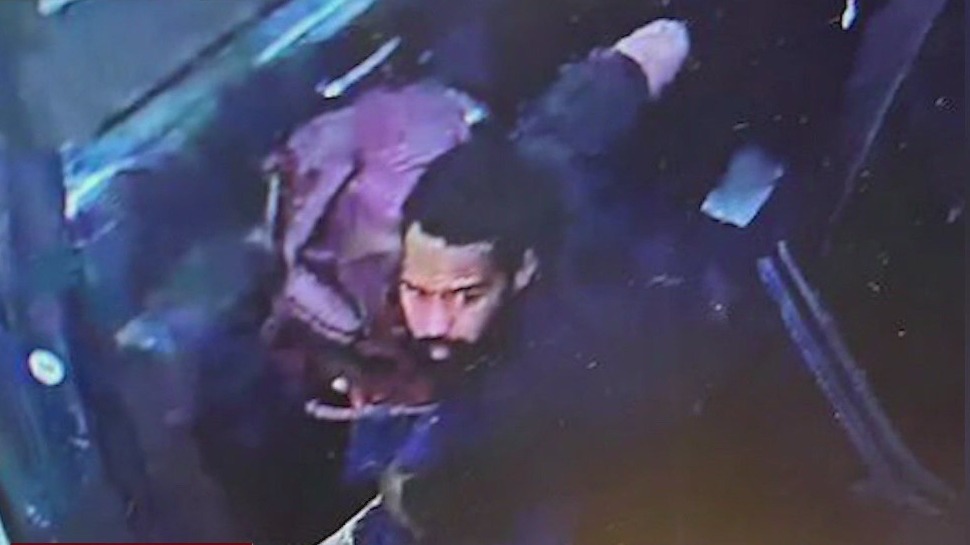 Manhunt underway for Chicago homicide suspect on the run in Lake County ...