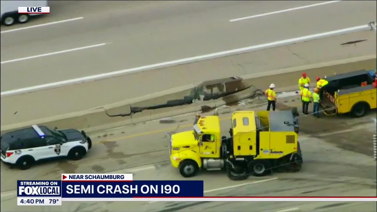 2 injured after crash on I-90 near Schaumburg