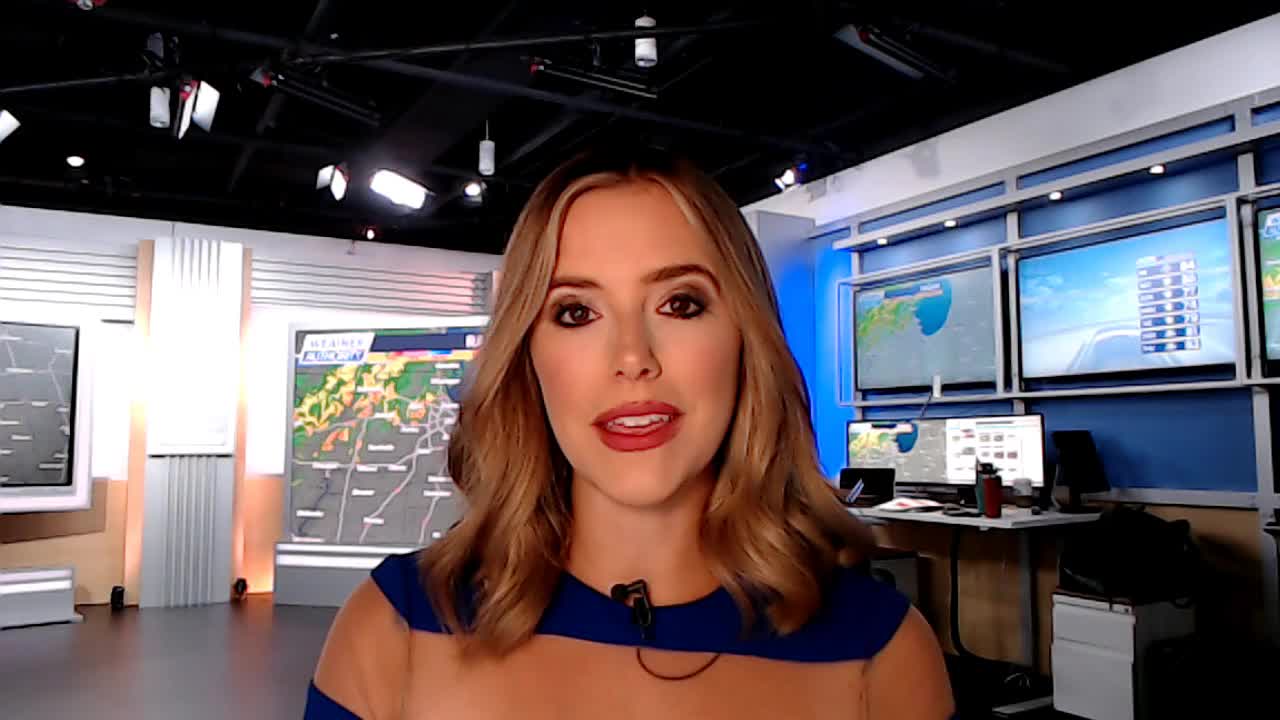 Chicago weather: Showers and storms this morning with the chance for severe storms later