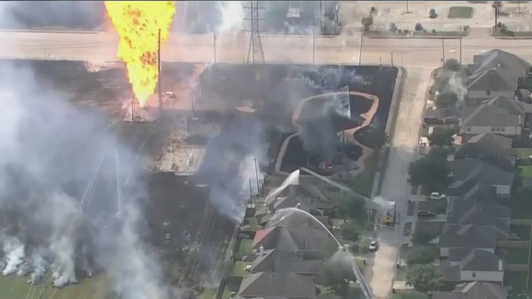 Pipeline explosion in Texas prompts evacuation order | FOX 32 Chicago