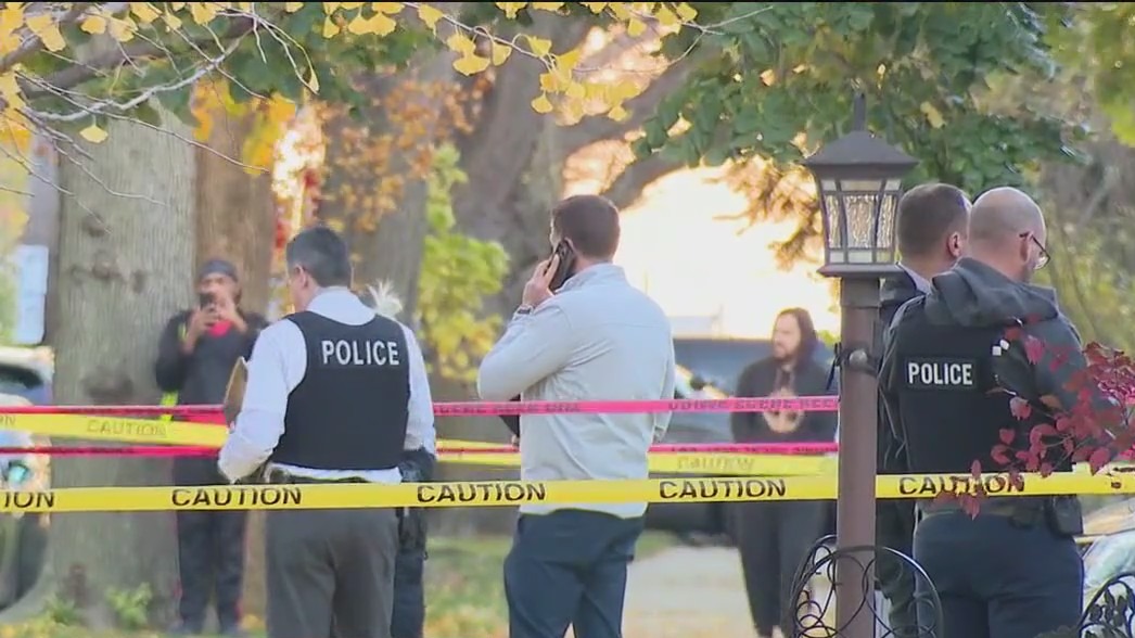 Woman fatally stabbed, off-duty cop shot in Jefferson Park