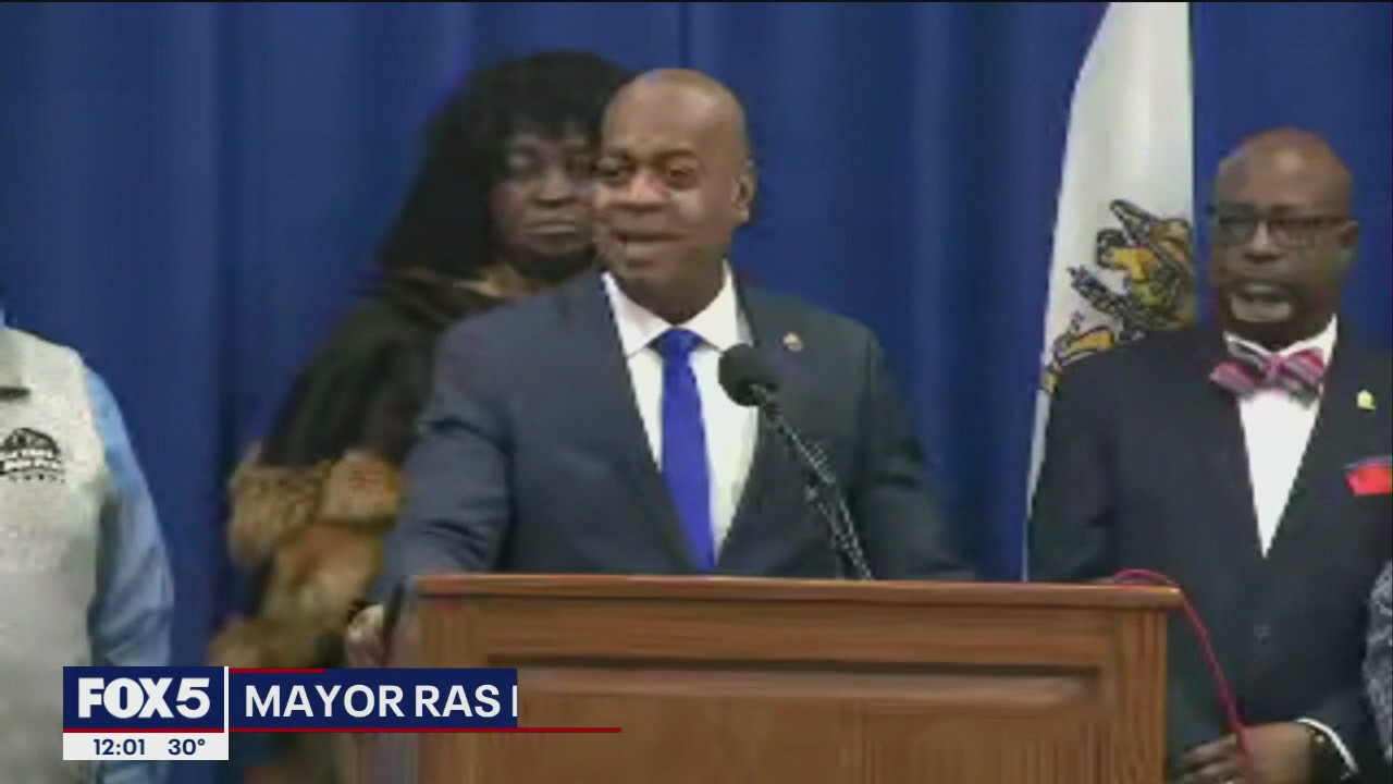 NJ Mayor Baraka says ICE agents raided fish market 'without a warrant'