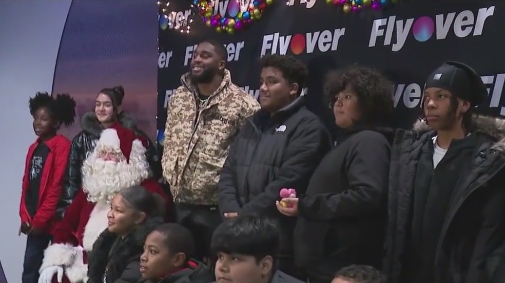 FlyOver Chicago partners with Bears' Jaylon Johnson for Giving Tuesday event