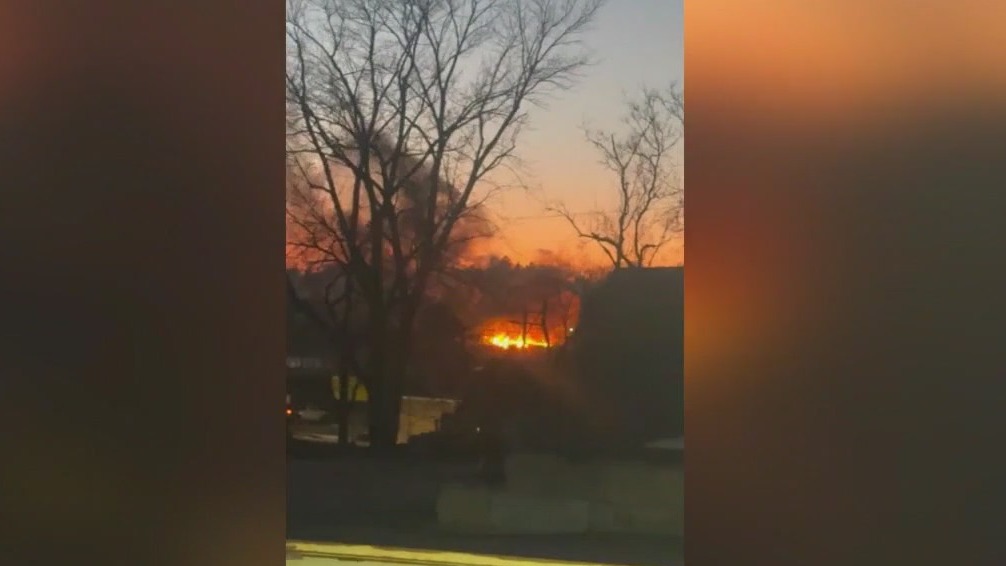Massive fire reported at Elgin homeless encampment, no injuries | FOX ...