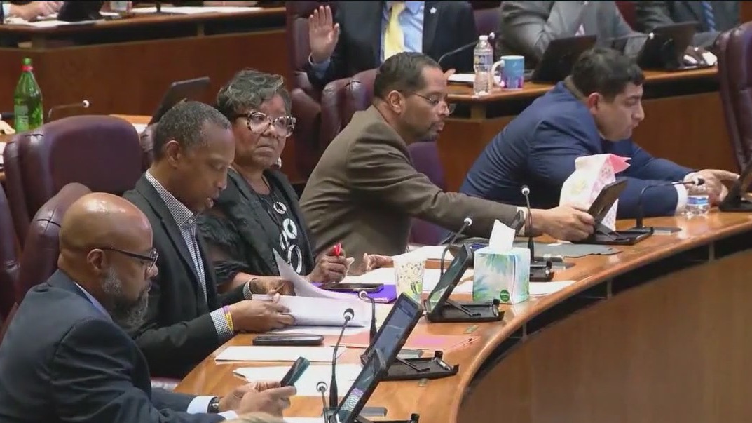 Chicago aldermen working on agreement for budget as special meeting nears