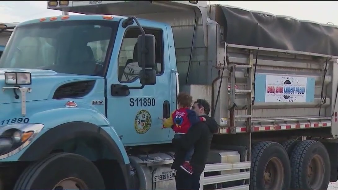 Chicago's 'Name a Snowplow' contest underway