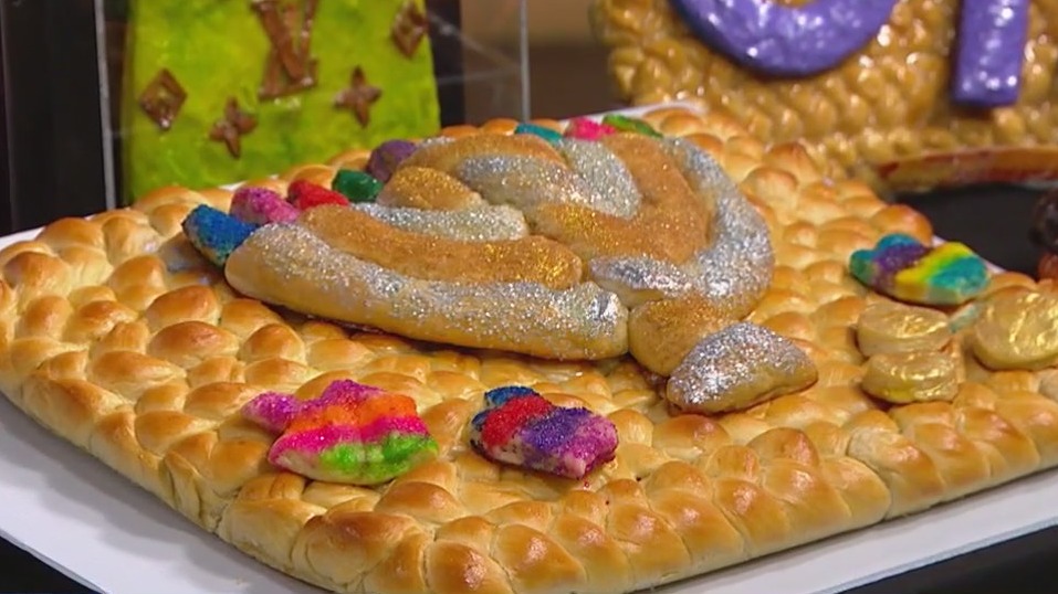 Chicago baker makes challah-based treats to celebrate Hanukkah