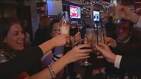 How to avoid committing to too many plans during the holidays