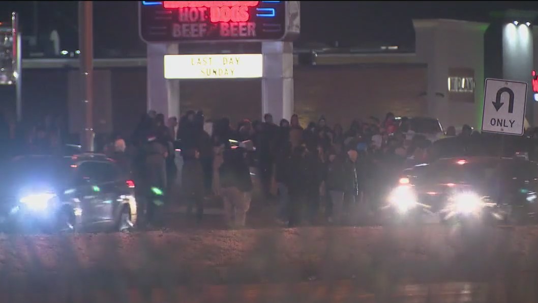 Strat's in Villa Park closes after 38 years