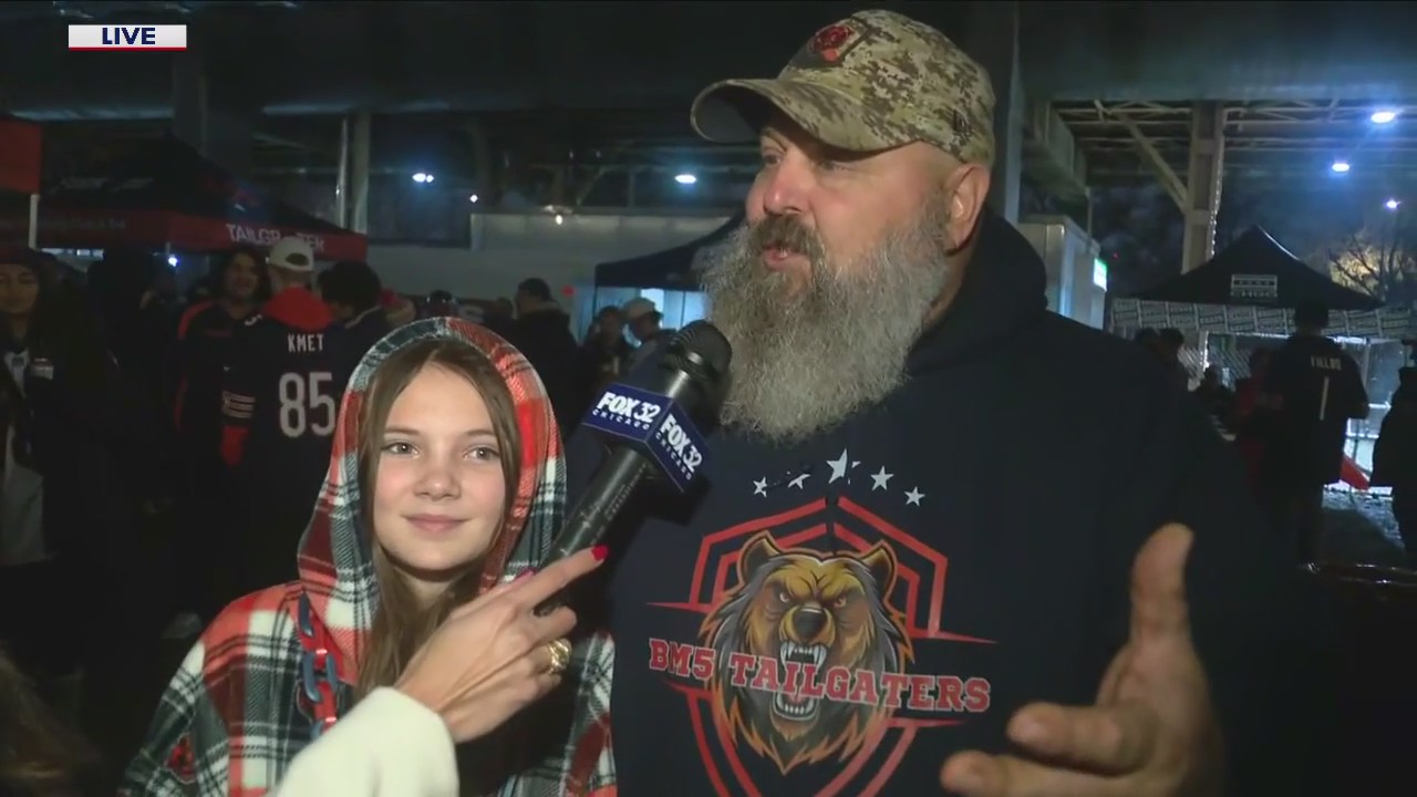 Bears Game Day Live: Tina meets a tailgate Hall of Famer with a 'Bears-mobile'