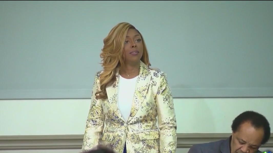 2 Thornton Township trustees will skip Monday meeting amid tensions with Supervisor Tiffany Henyard