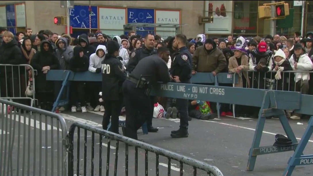 New York City heightens security for Times Square NYE celebration