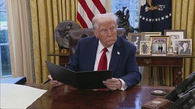 Trump signs presidential memo on aviation safety