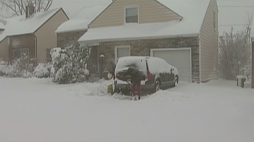 Washington D.C. digging out of massive snowstorm ahead of high-profile events