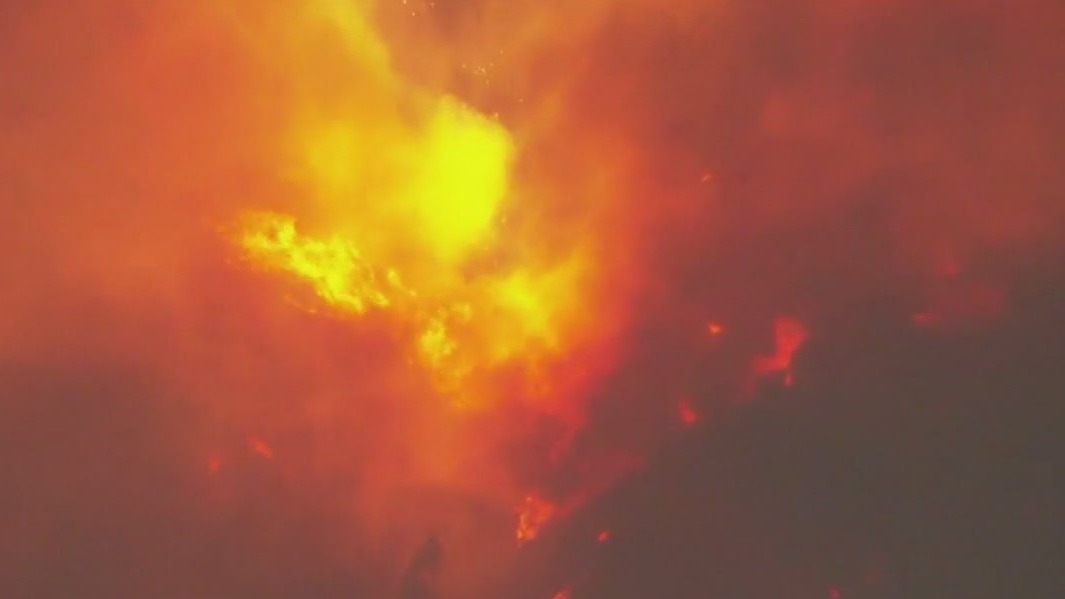 Major wildfires ravage Los Angeles County