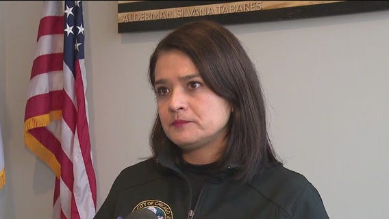 'You're not welcome anymore': 2 Chicago alderpeople call for deporting some undocumented immigrants