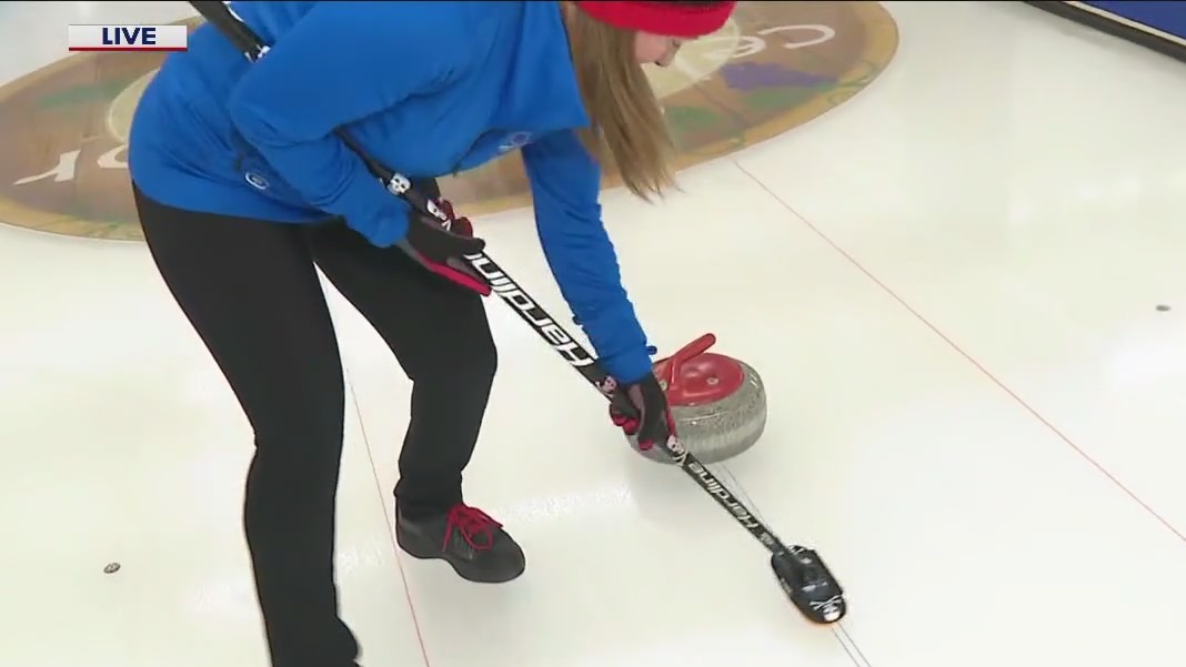 Windy City Curling provides fun for all ages in Chicago