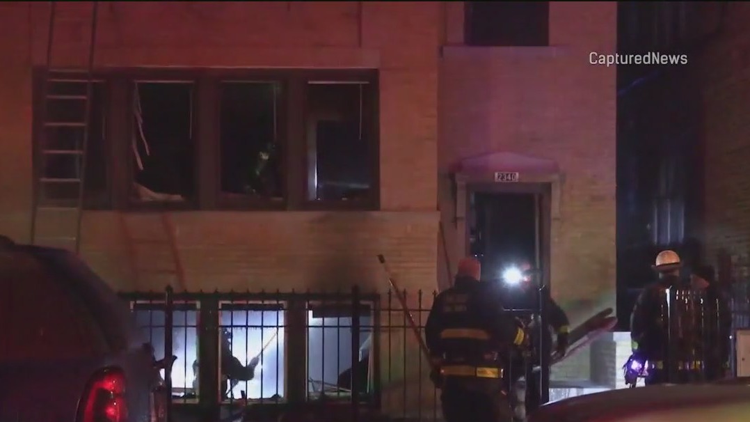 NW Side apartment fire sends man to hospital | FOX 32 Chicago