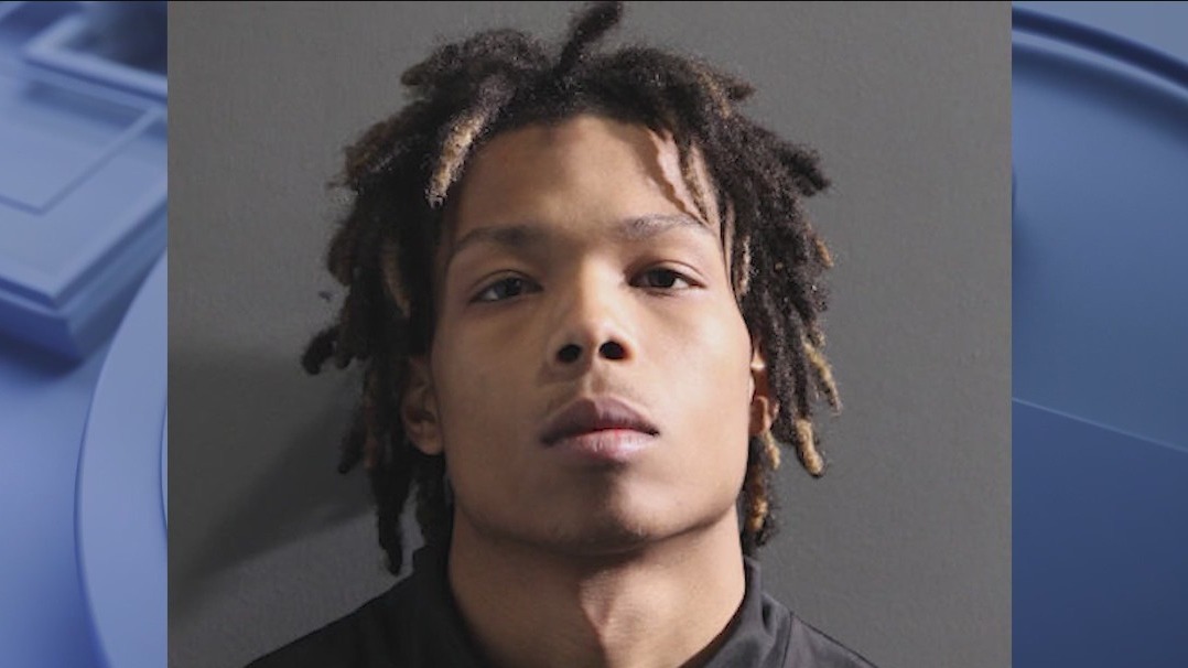 18-year-old charged after woman fatally shot on Chicago's Southwest Side: police