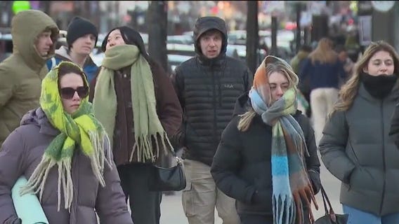 Chicagoans brace for bitter cold temperatures