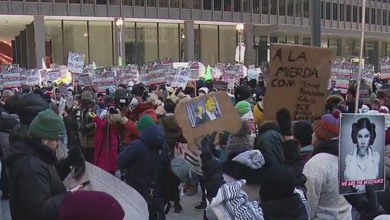 Chicagoans protest Trump policies on Inauguration Day