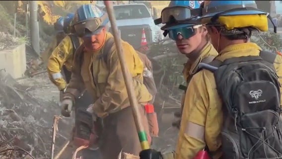 Lawmakers try to agree on aid for California wildfires