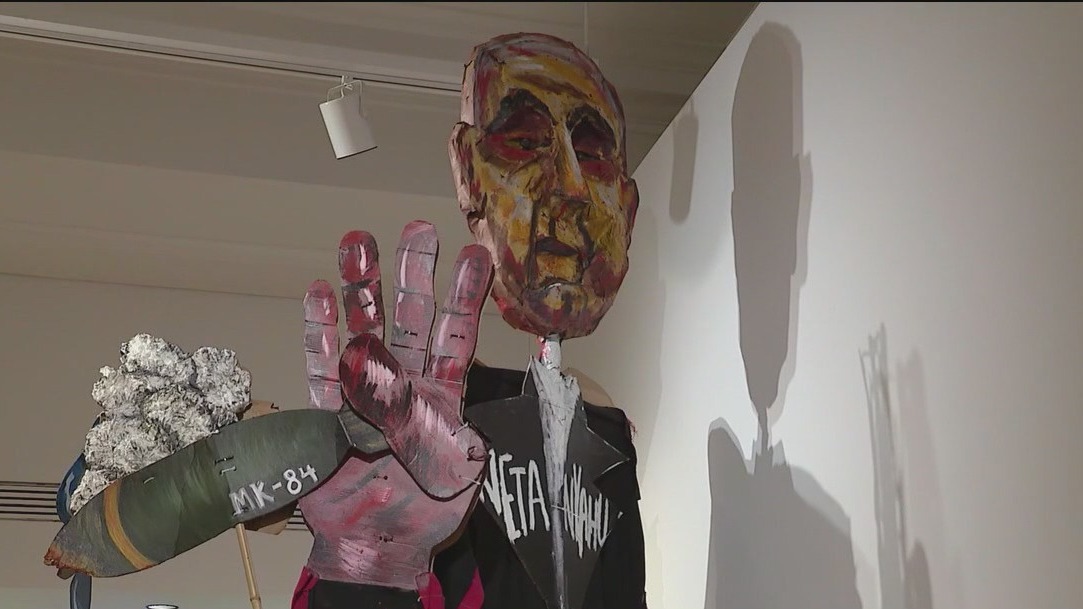 Chicago aldermen call for removal of 'anti-Semitic' art display