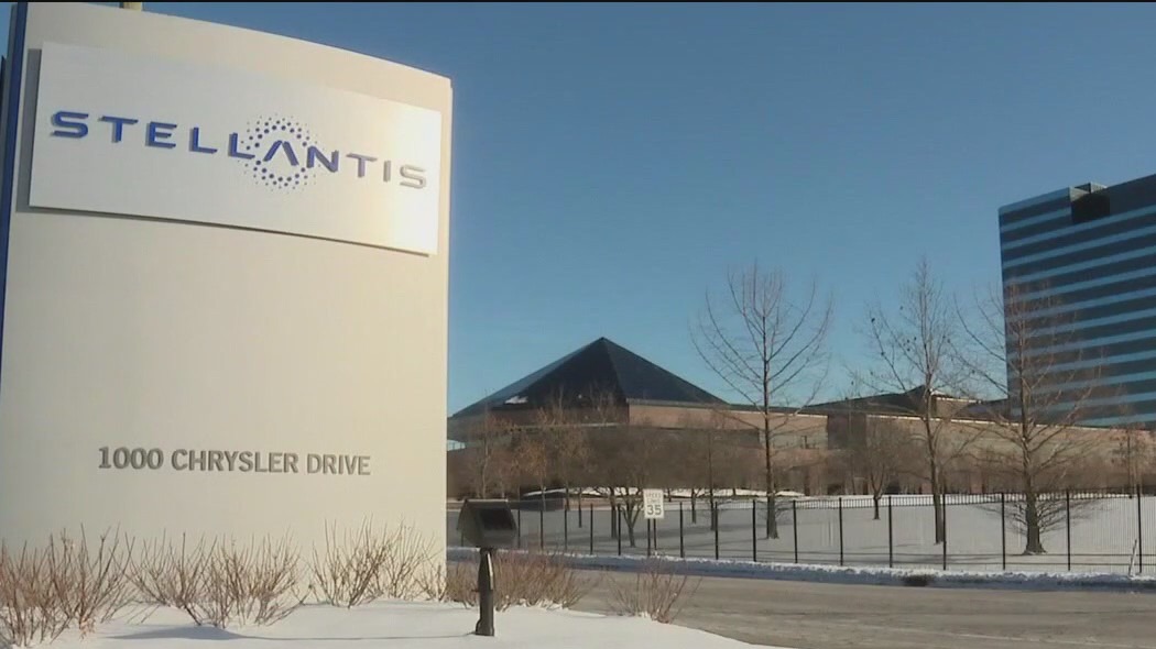 Stellantis to build mid-size pickup truck at Belvidere plant by 2027