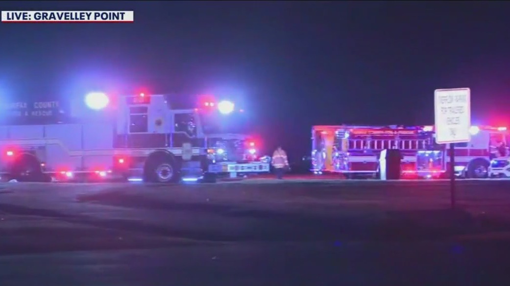 Firefighters, first responders swarm scene of plane crash in DC