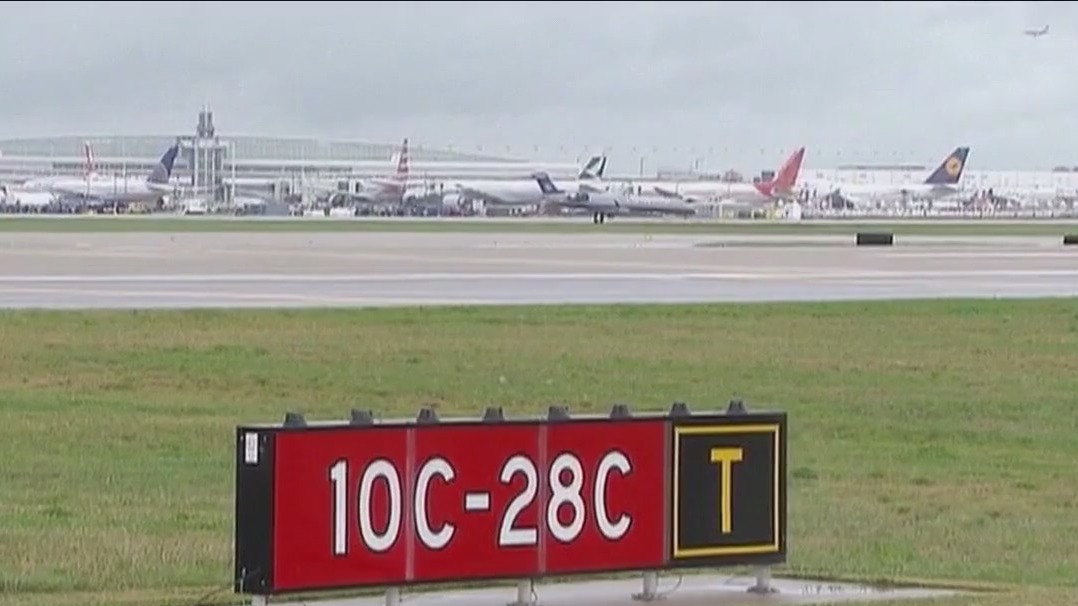 'Wakeup call': Bipartisan lawmakers call for more air traffic controllers in wake of D.C. tragedy