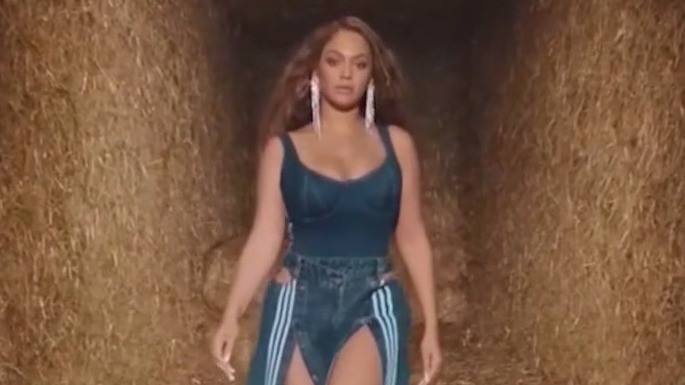 Beyonc? brings Cowboy Carter Tour to Chicago this May