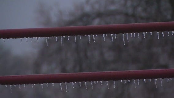 Chicago drivers urged to use caution amid freezing rain