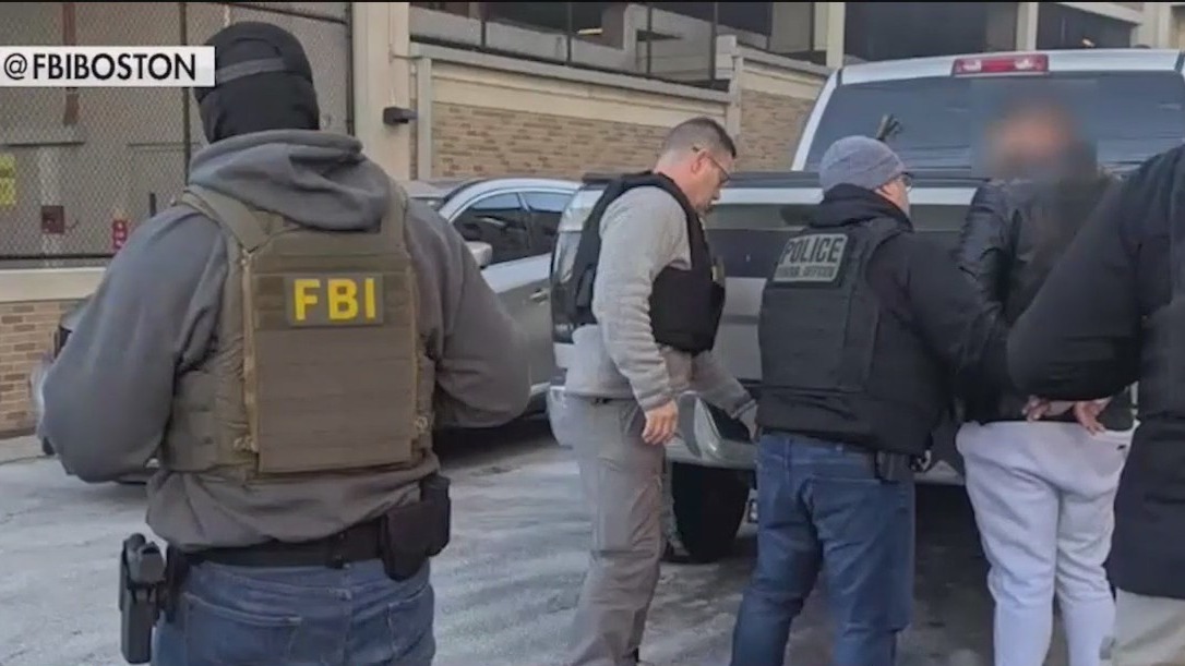 ICE operations intensify across U.S. sanctuary cities